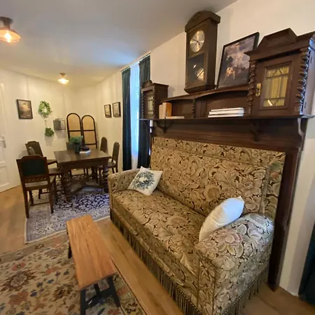 Schloss - Mit Privatgarten, Fellnasen Willkommen! Apartment *