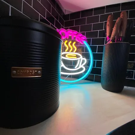 Schloss - Mit Privatgarten, Fellnasen Willkommen!