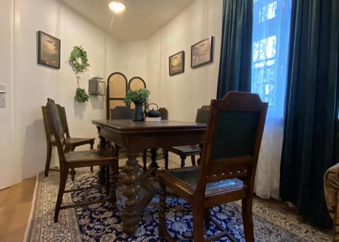 Schloss - Mit Privatgarten, Fellnasen Willkommen! アパート *