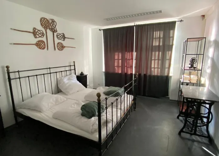 Schloss - Mit Privatgarten, Fellnasen Willkommen! * Nidda