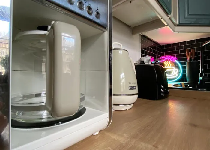 Schloss - Mit Privatgarten, Fellnasen Willkommen! * Nidda